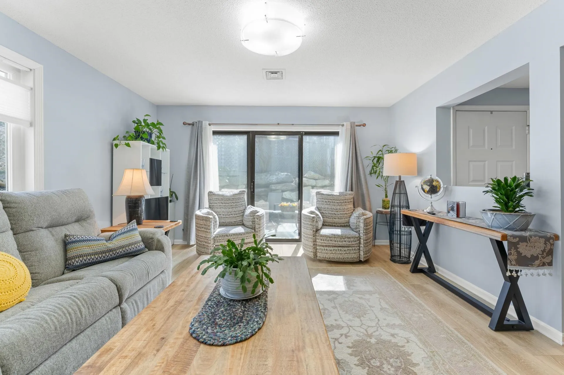12 Heather Court Nashua NH 03062