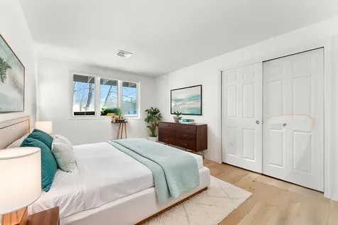 12 Heather Court Nashua NH 03062