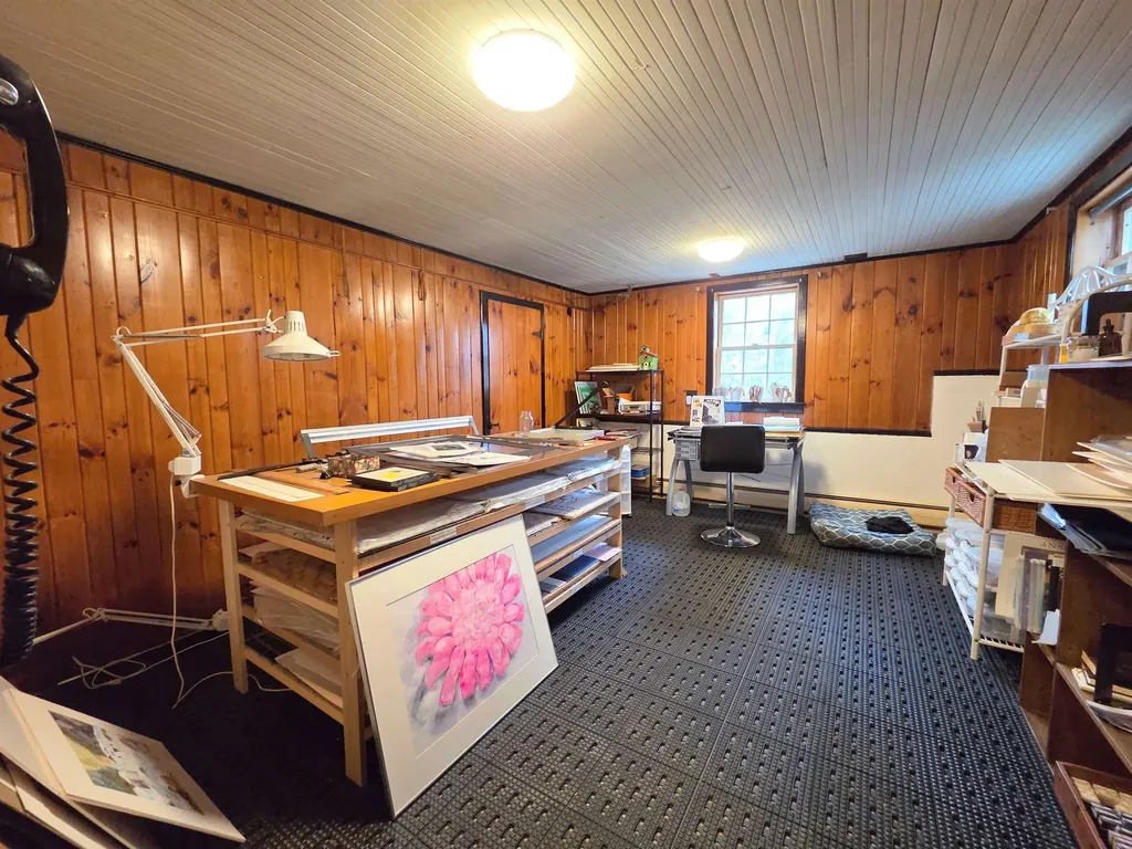 85 Underclyffe Road St. Johnsbury VT 05819