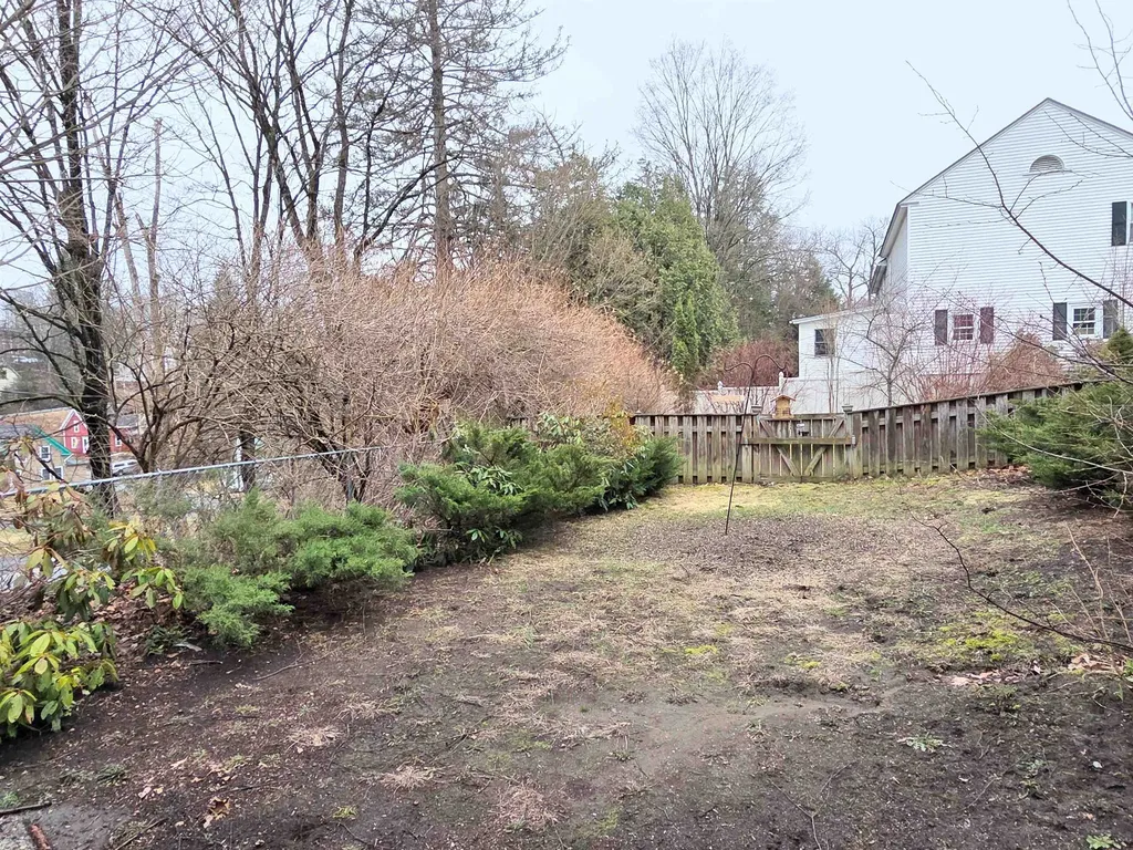 85 Underclyffe Road St. Johnsbury VT 05819