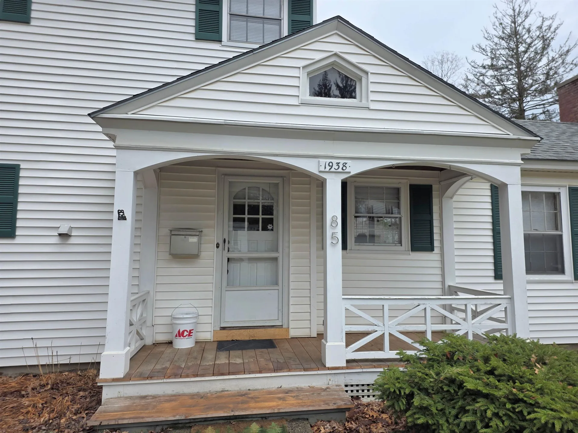 85 Underclyffe Road St. Johnsbury VT 05819
