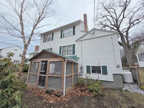 85 Underclyffe Road St. Johnsbury VT 05819