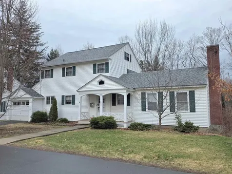 85 Underclyffe Road St. Johnsbury VT 05819