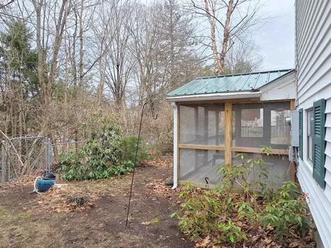 85 Underclyffe Road St. Johnsbury VT 05819