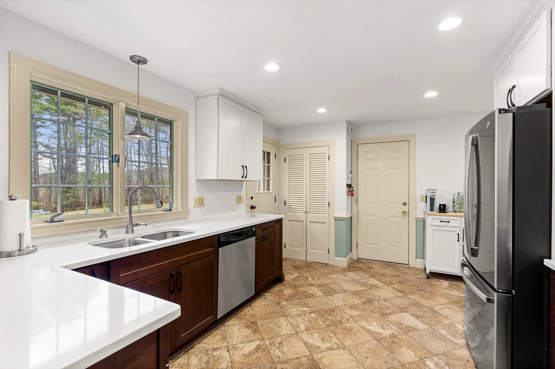 25 West Drive Bedford NH 03110