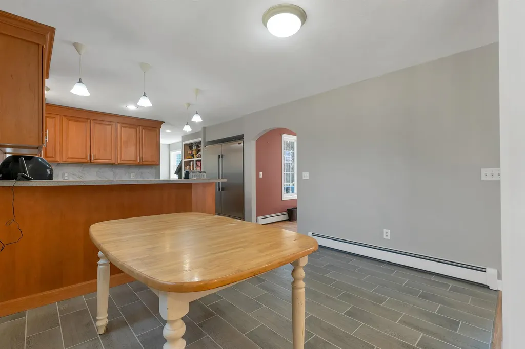47 Little Mill Road Sandown NH 03873