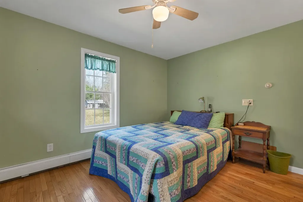 47 Little Mill Road Sandown NH 03873