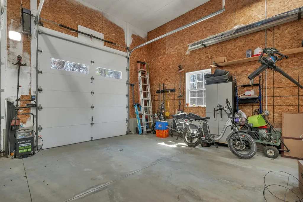 47 Little Mill Road Sandown NH 03873
