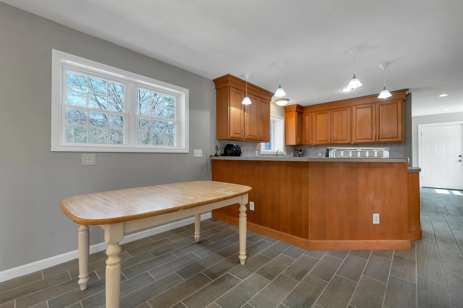 47 Little Mill Road Sandown NH 03873