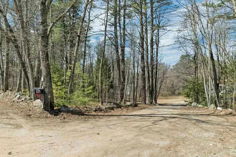 47 Little Mill Road Sandown NH 03873