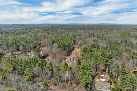 47 Little Mill Road Sandown NH 03873
