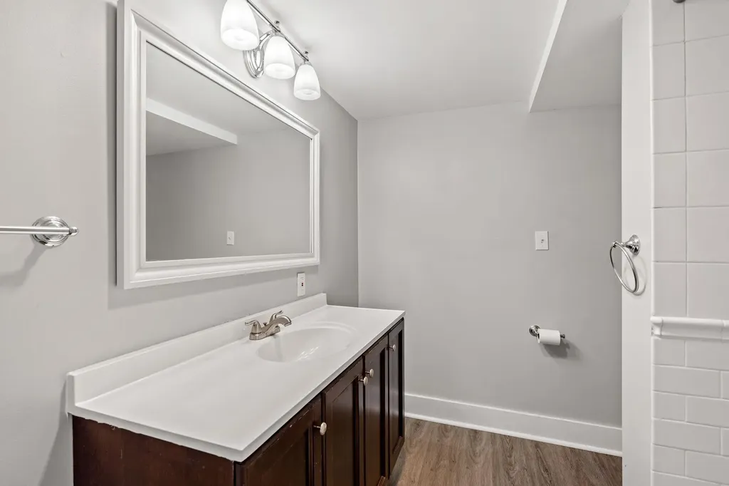 214 Maplehurst Avenue Manchester NH 03104