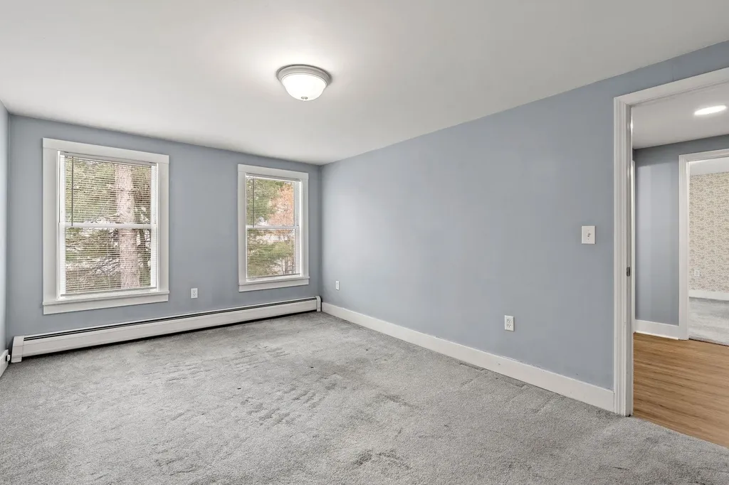214 Maplehurst Avenue Manchester NH 03104