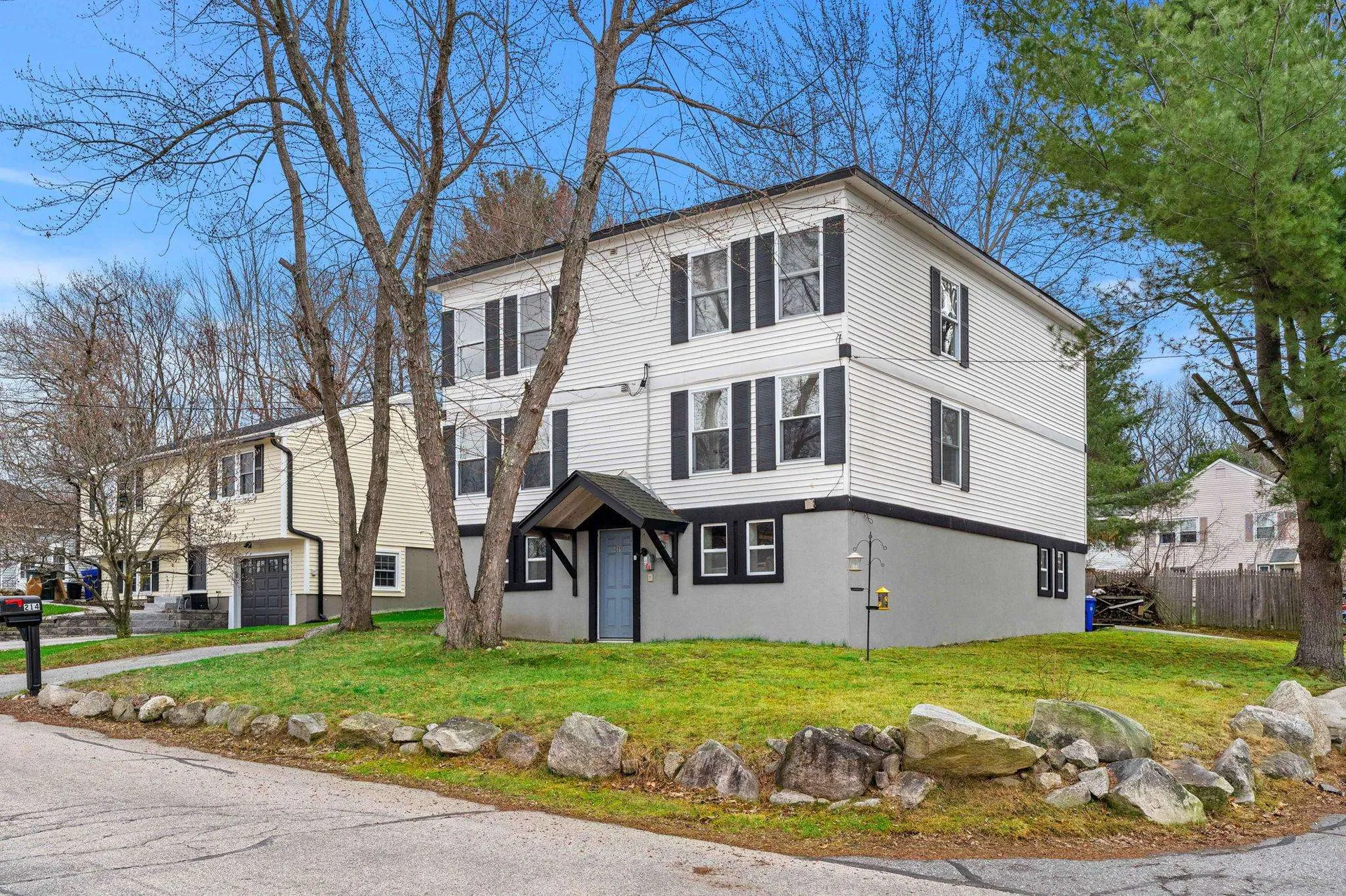 214 Maplehurst Avenue Manchester NH 03104