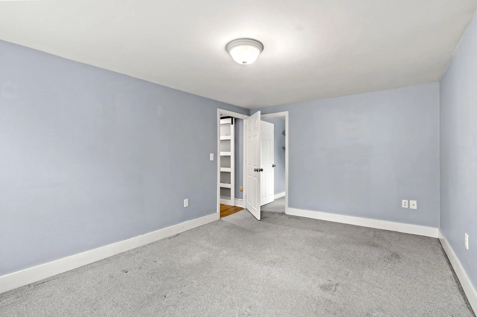 214 Maplehurst Avenue Manchester NH 03104