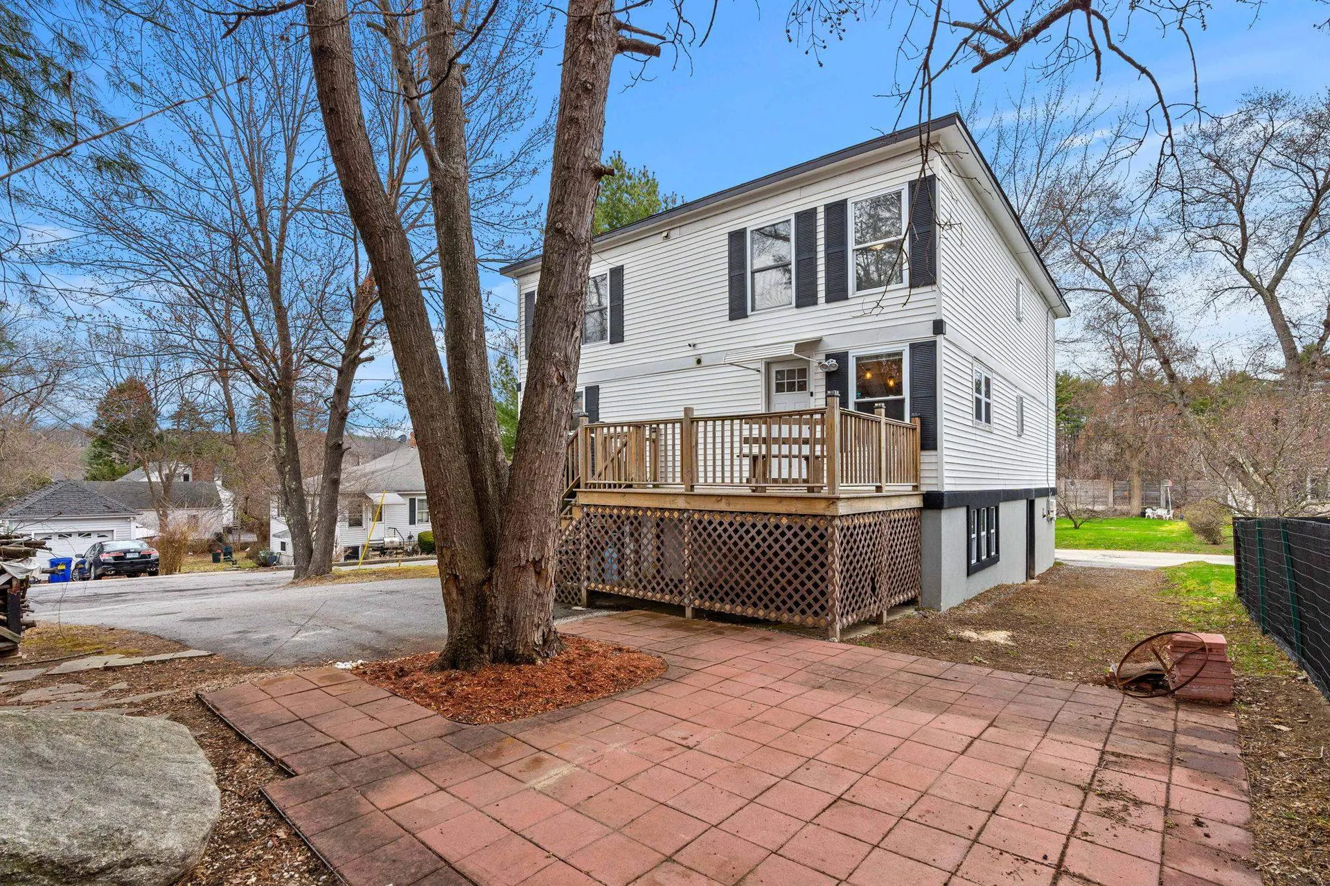 214 Maplehurst Avenue Manchester NH 03104