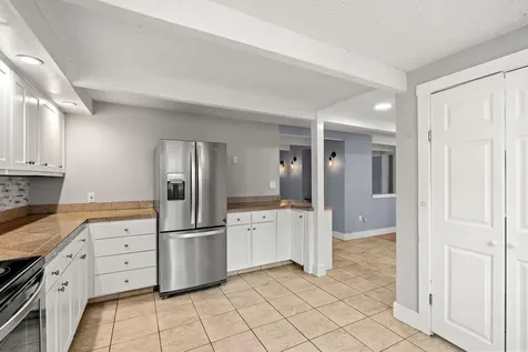 214 Maplehurst Avenue Manchester NH 03104