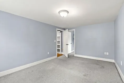 214 Maplehurst Avenue Manchester NH 03104