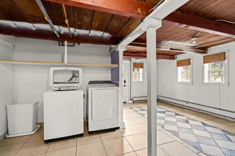 214 Maplehurst Avenue Manchester NH 03104