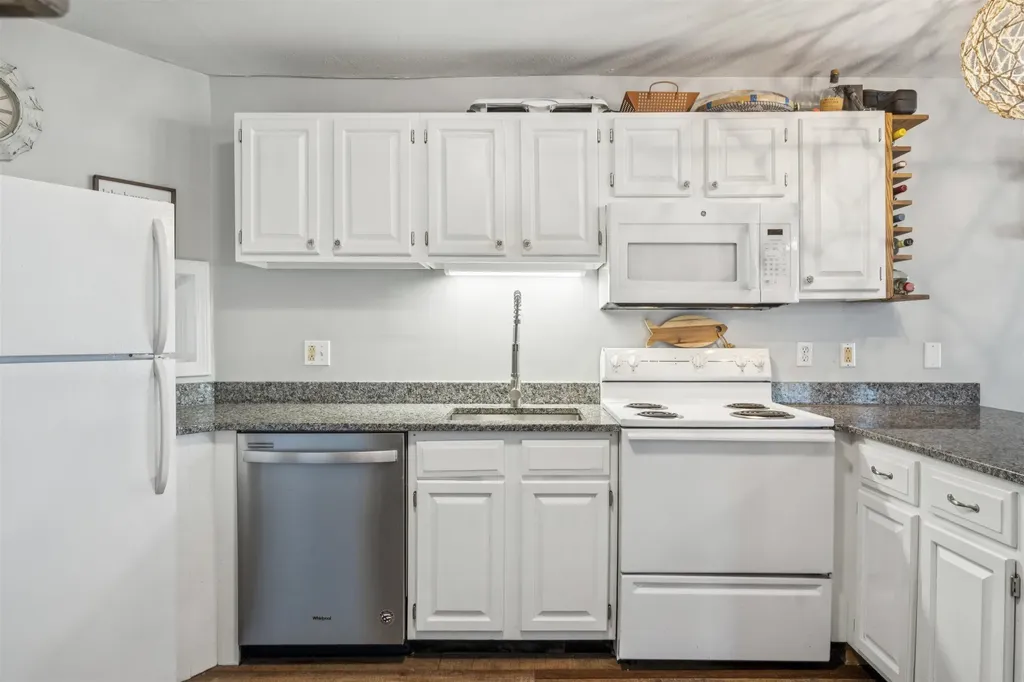 115 Weirs Road Gilford NH 03249
