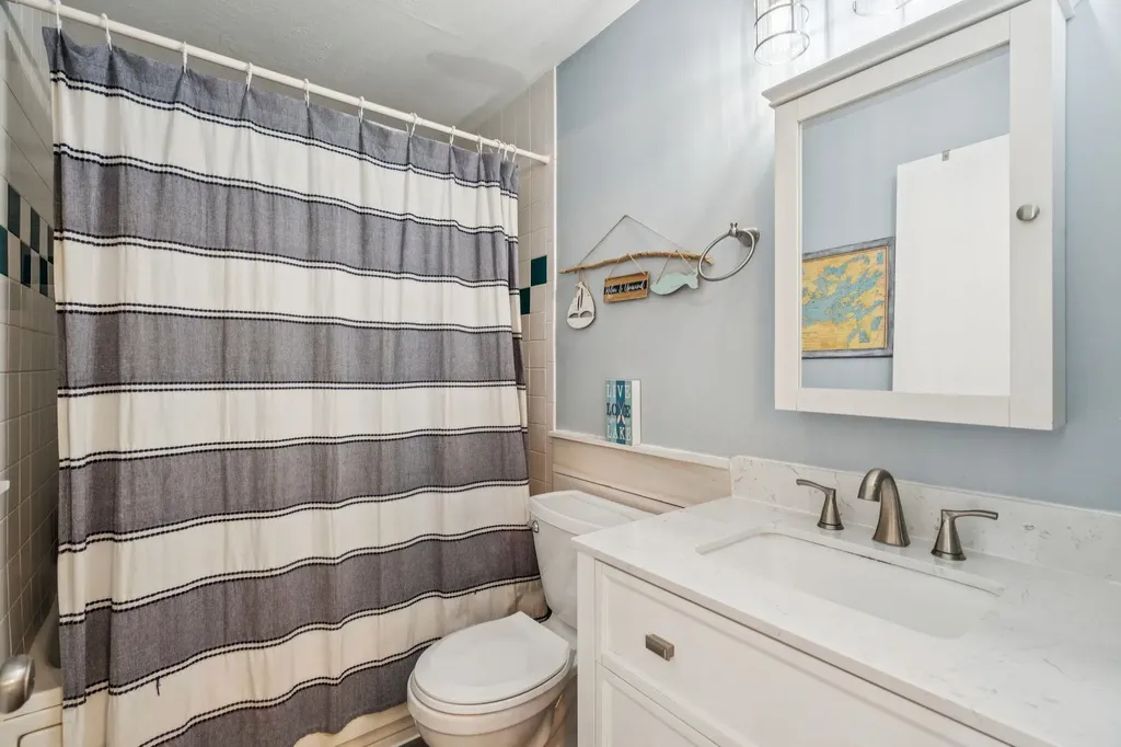 115 Weirs Road Gilford NH 03249