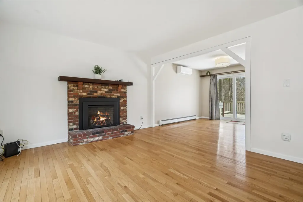 24 Jay Drive Gilford NH 03249
