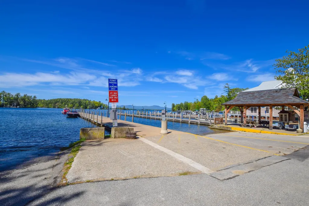 24 Jay Drive Gilford NH 03249