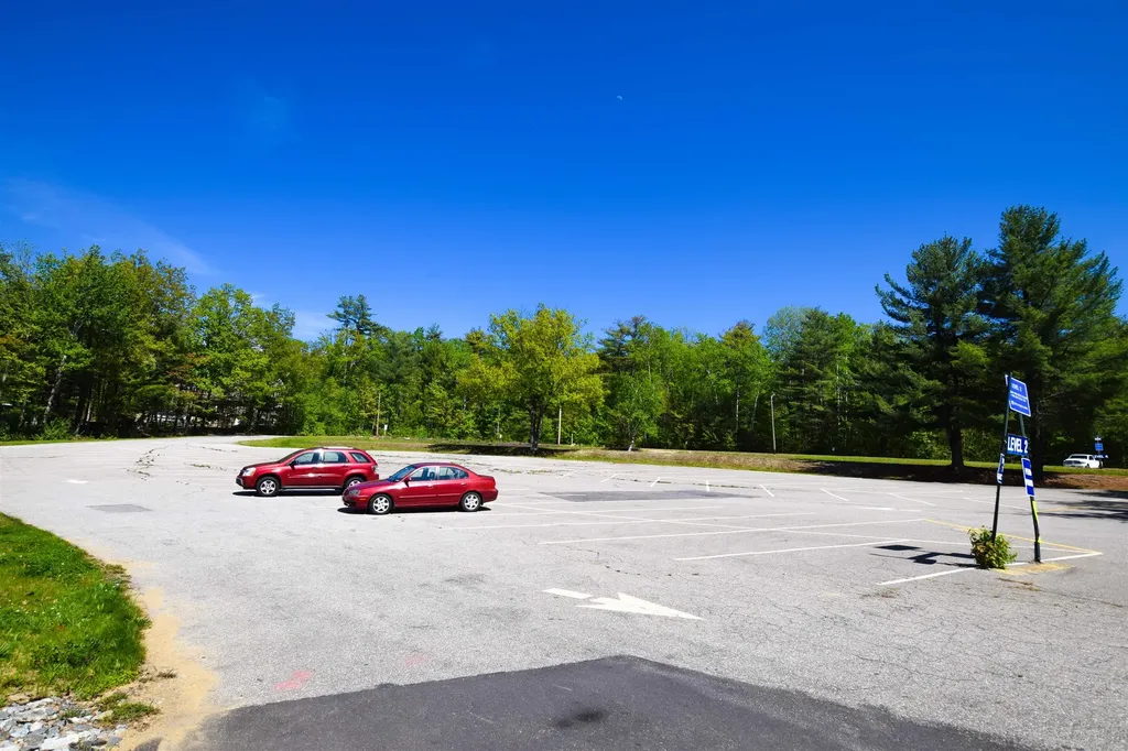 24 Jay Drive Gilford NH 03249
