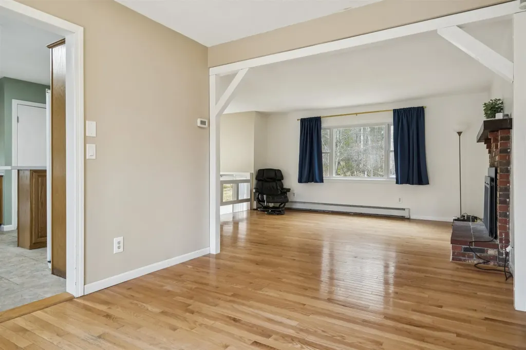 24 Jay Drive Gilford NH 03249