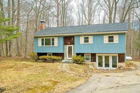 24 Jay Drive Gilford NH 03249