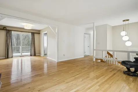 24 Jay Drive Gilford NH 03249