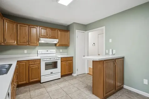 24 Jay Drive Gilford NH 03249