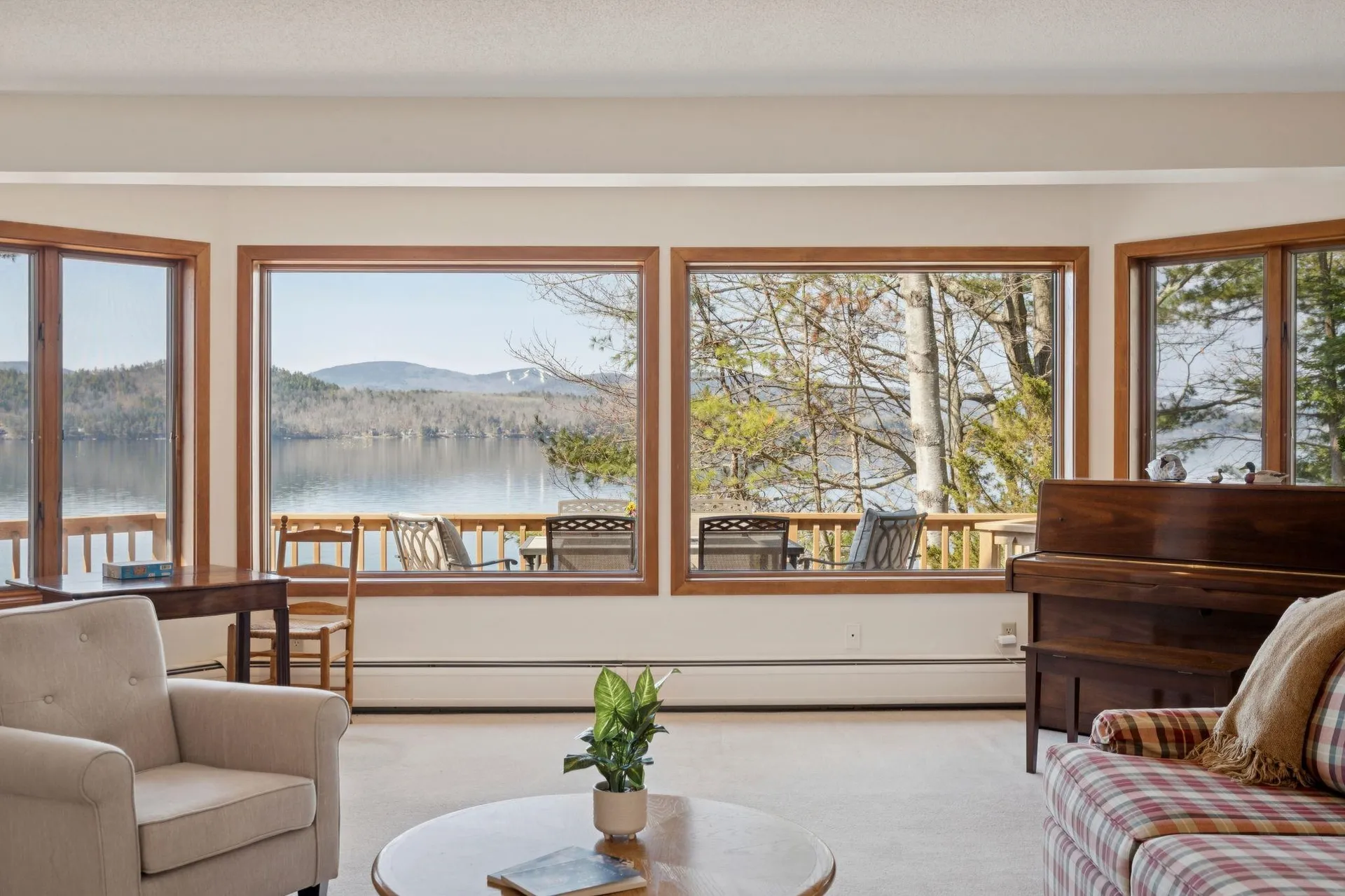9 Umbrella Point Wolfeboro NH 03894