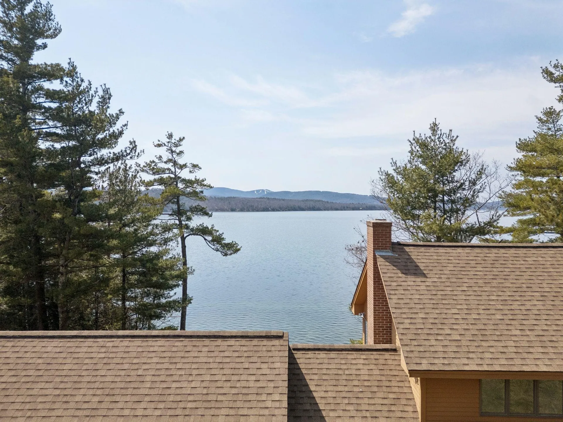 9 Umbrella Point Wolfeboro NH 03894