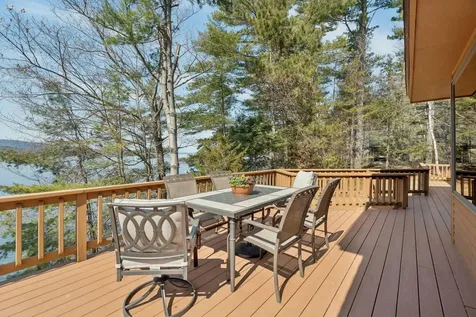 9 Umbrella Point Wolfeboro NH 03894