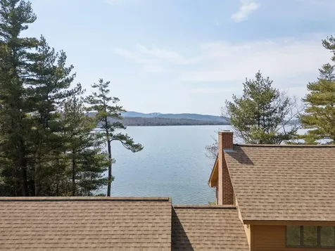 9 Umbrella Point Wolfeboro NH 03894