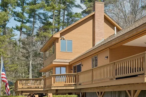 9 Umbrella Point Wolfeboro NH 03894