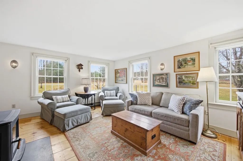 601 Cadwell Road Thetford VT 05043