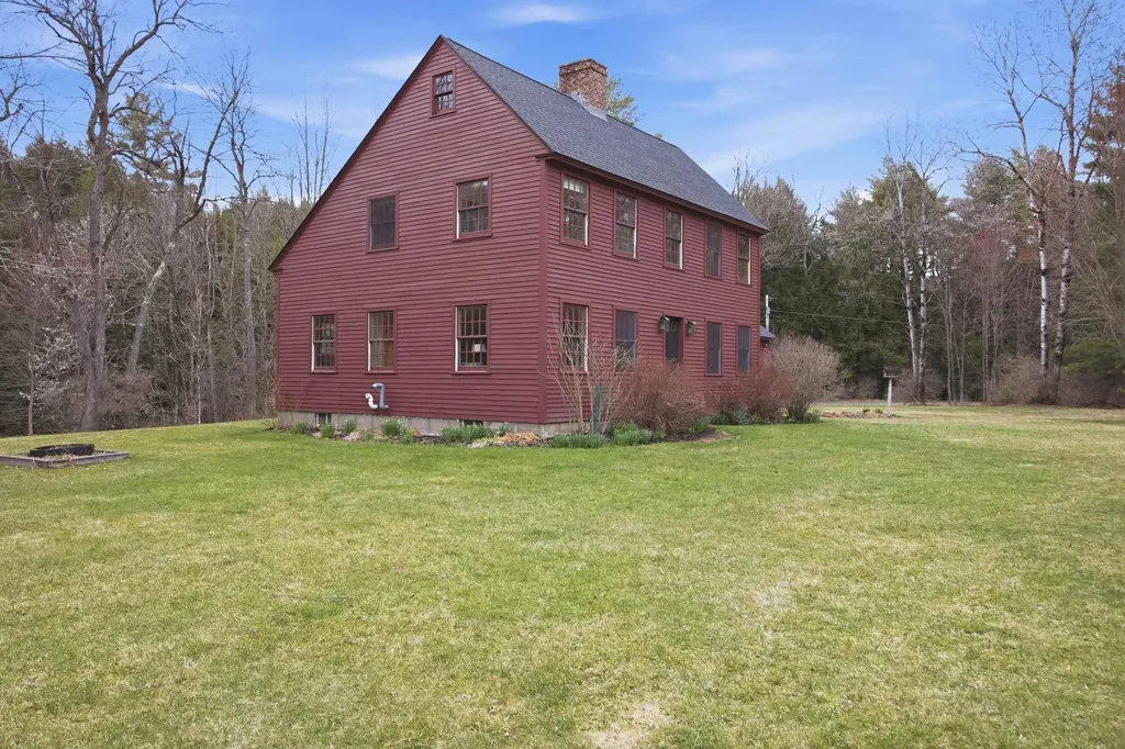 601 Cadwell Road Thetford VT 05043
