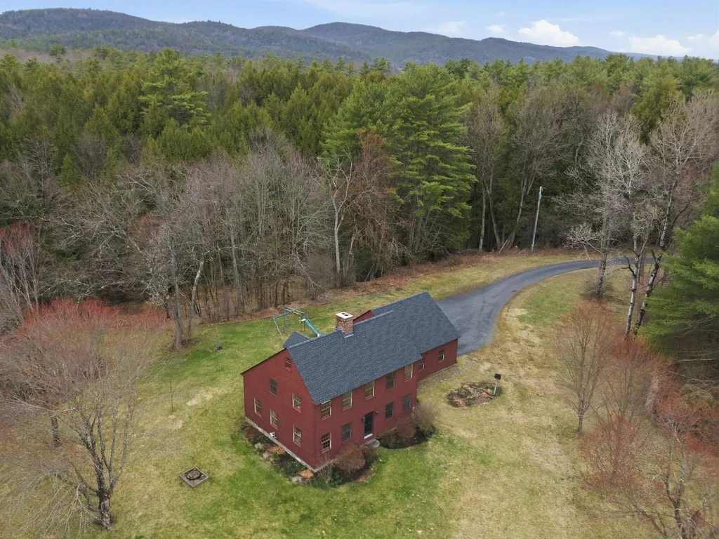 601 Cadwell Road Thetford VT 05043