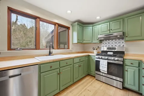 601 Cadwell Road Thetford VT 05043