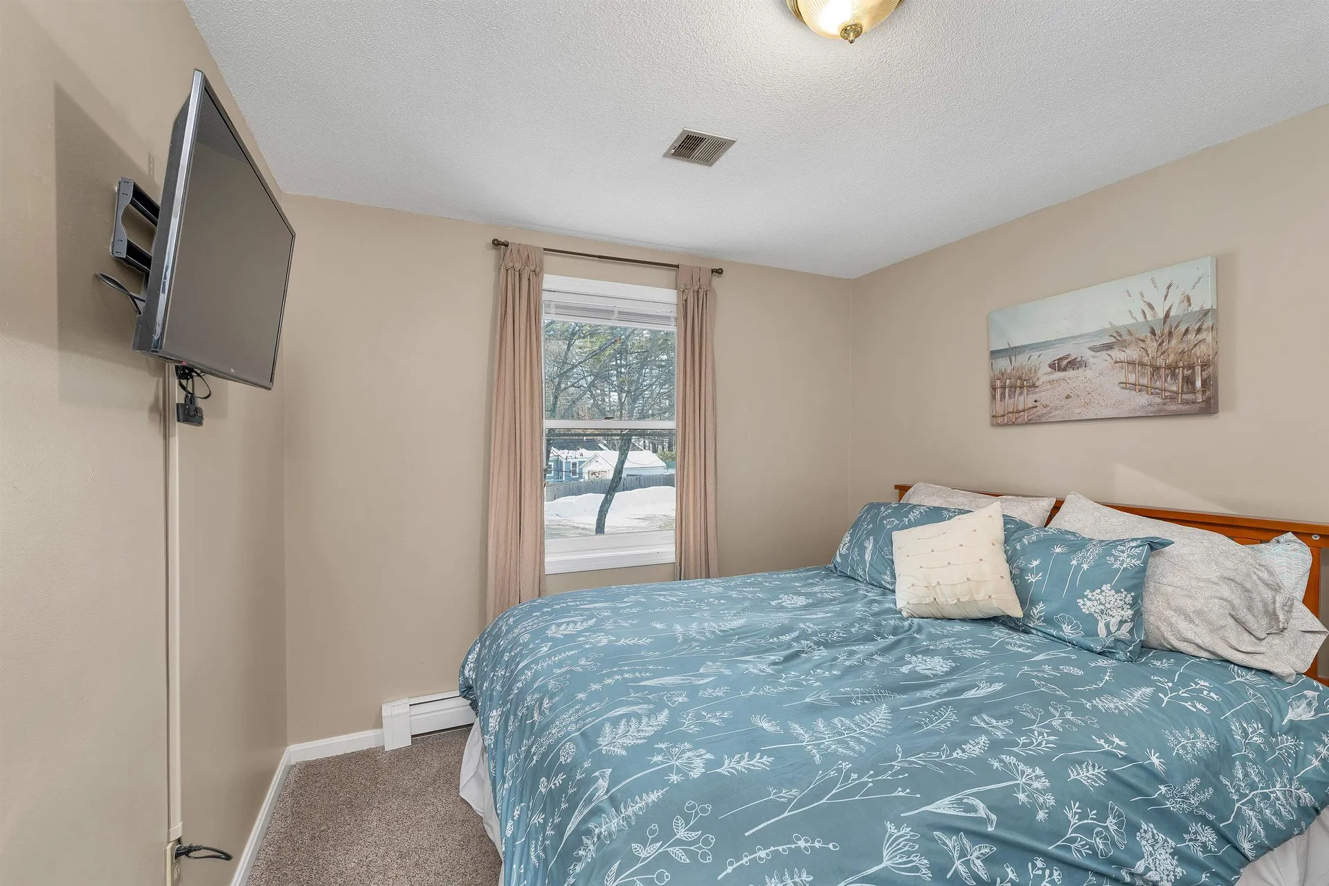 16 Hill Road Tilton NH 03276
