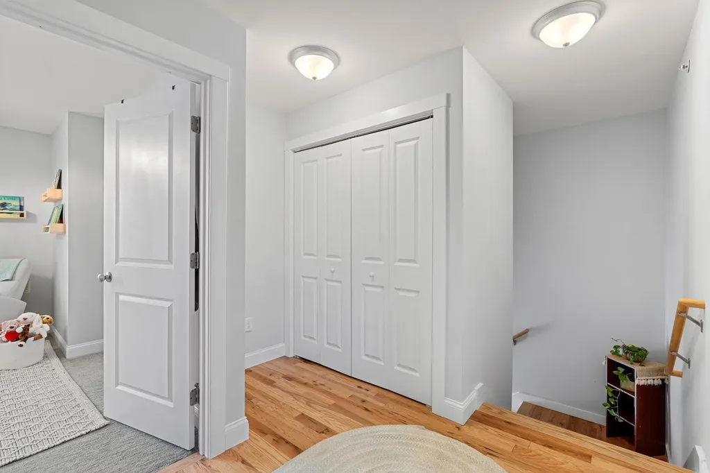 14 Waterford Drive Raymond NH 03077