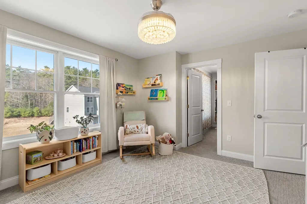 14 Waterford Drive Raymond NH 03077