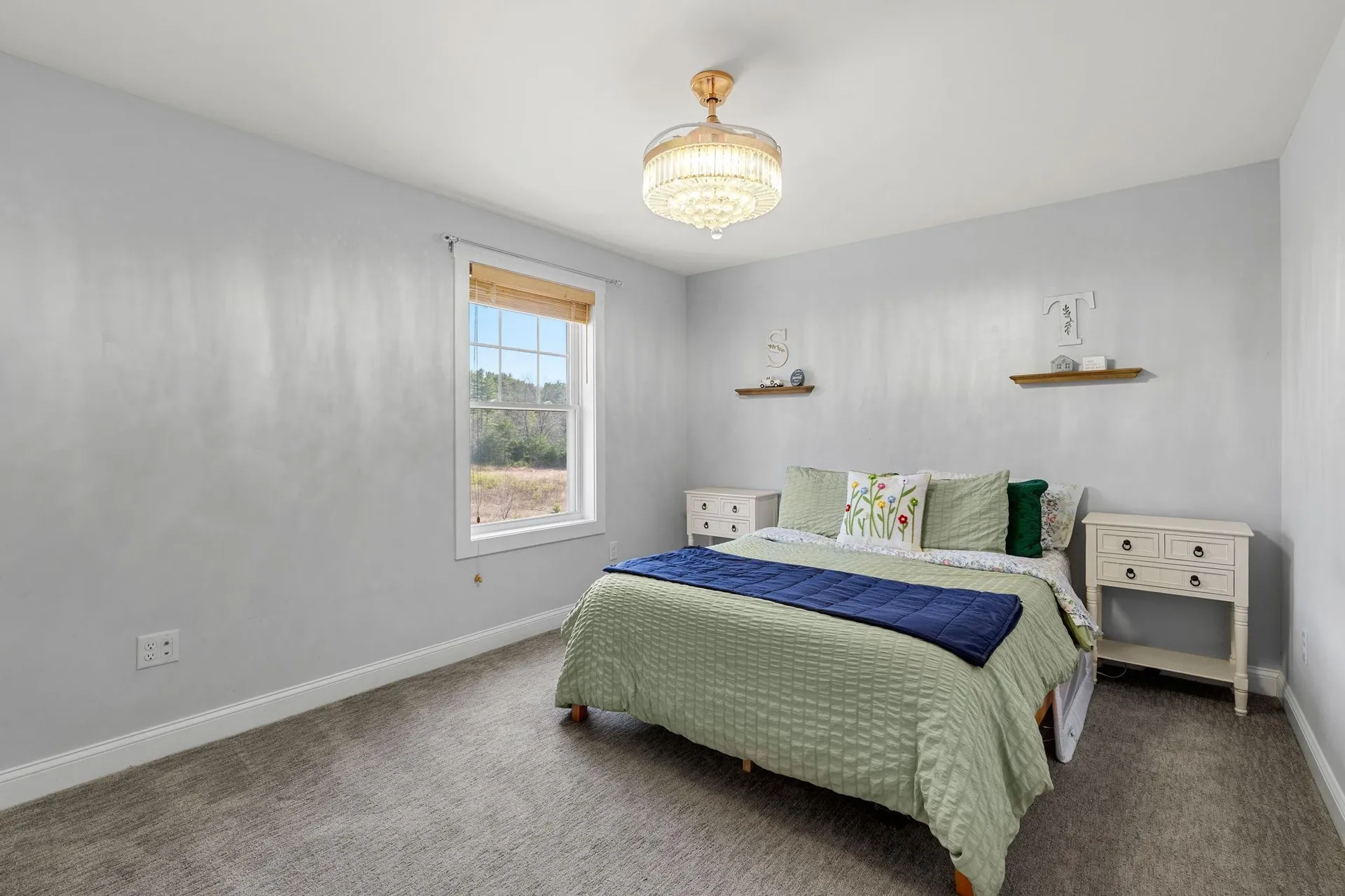 14 Waterford Drive Raymond NH 03077