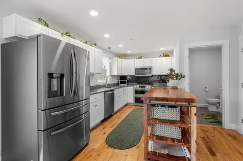 14 Waterford Drive Raymond NH 03077