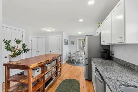 14 Waterford Drive Raymond NH 03077