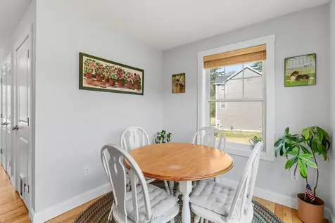 14 Waterford Drive Raymond NH 03077
