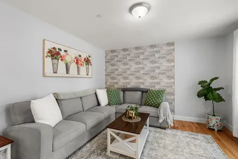 14 Waterford Drive Raymond NH 03077