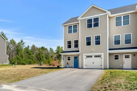 14 Waterford Drive Raymond NH 03077